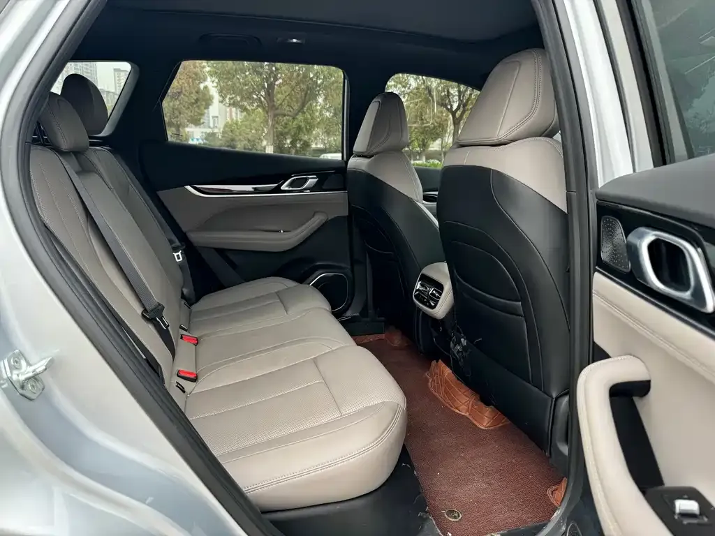 Geely Boyue L 2025 из CN, фото 6
