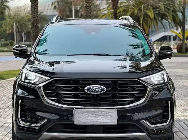 Ford Edge — фото 7