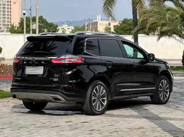 Ford Edge — фото 6