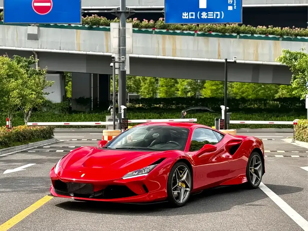 Ferrari F8 — фото 6