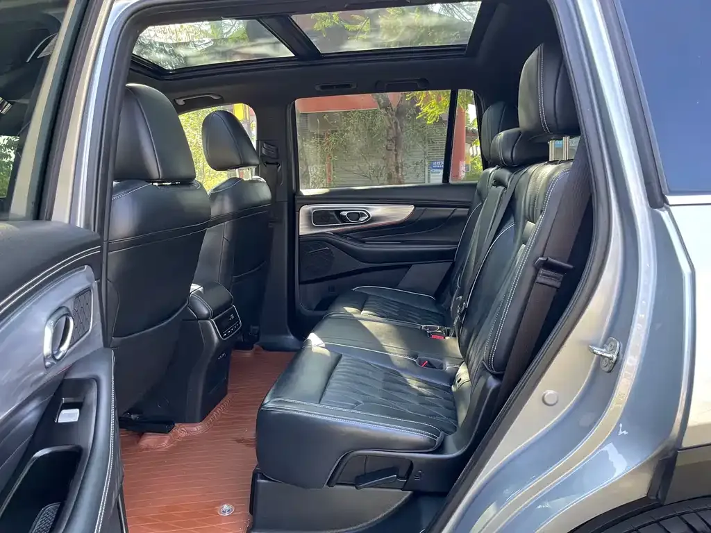 GAC Motor Trumpchi GS8 — фото 3