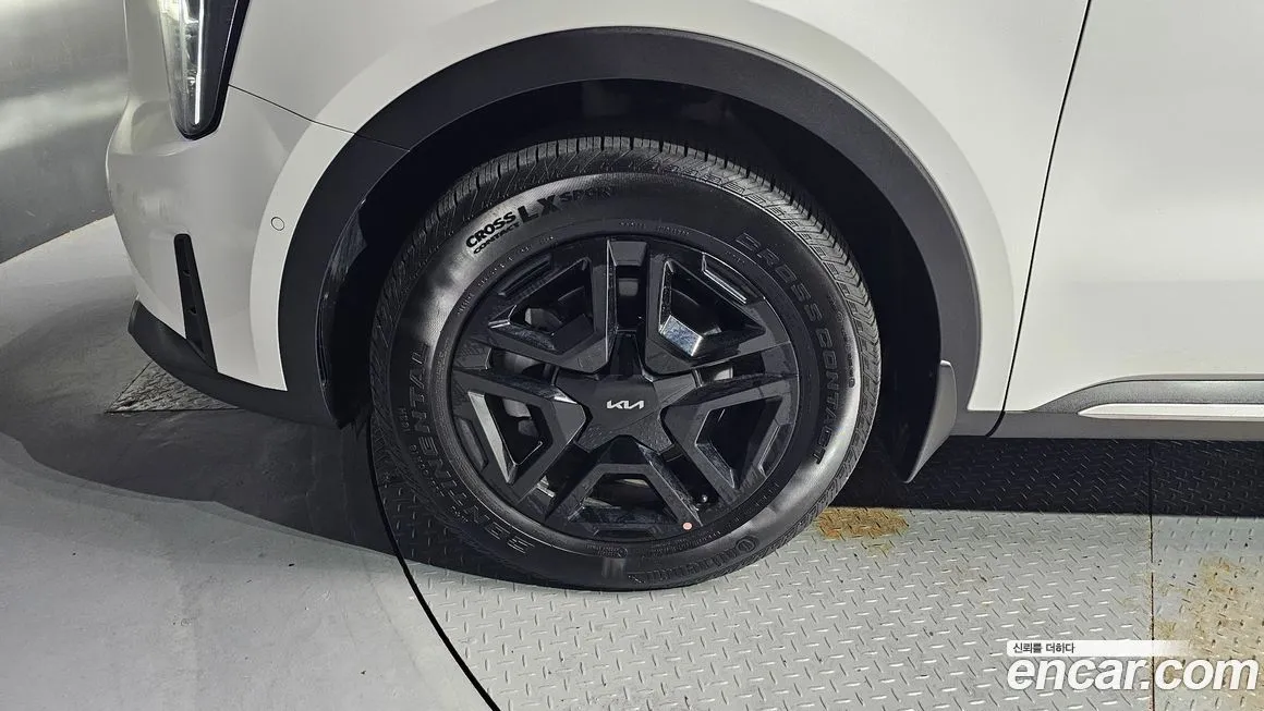 Kia Sorento — фото 5