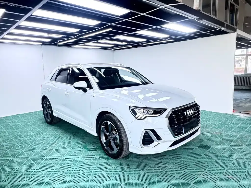 Audi Q3 — фото 9