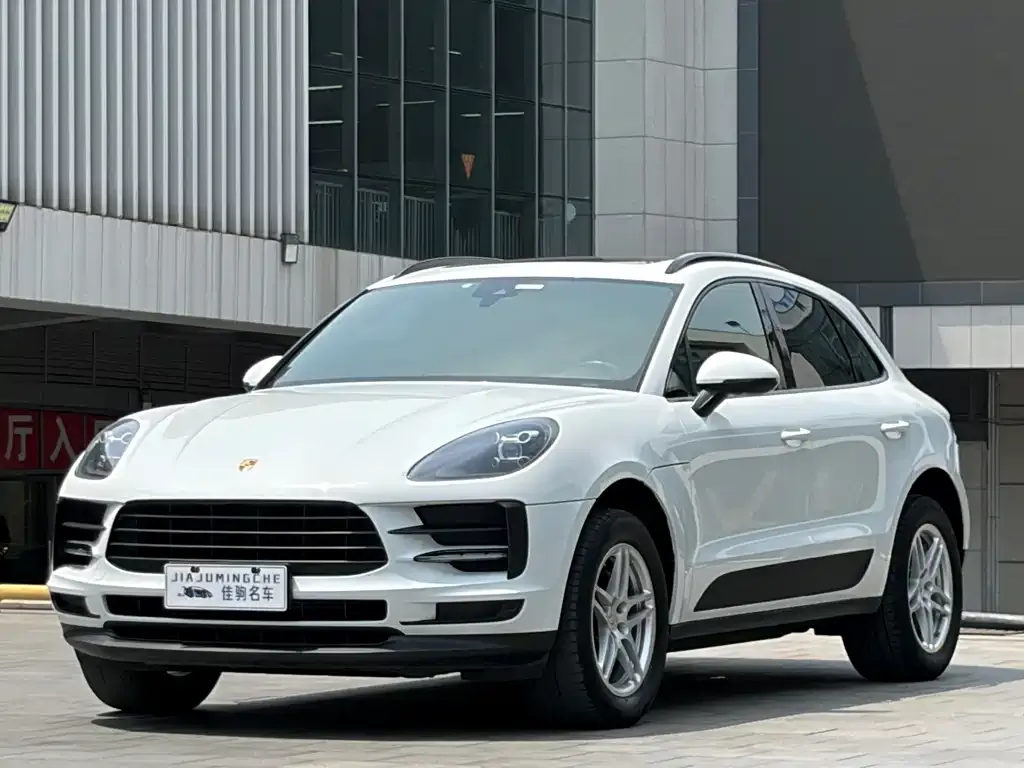 Porsche Macan — фото 1