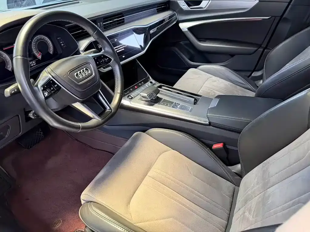 Audi A6L — фото 8