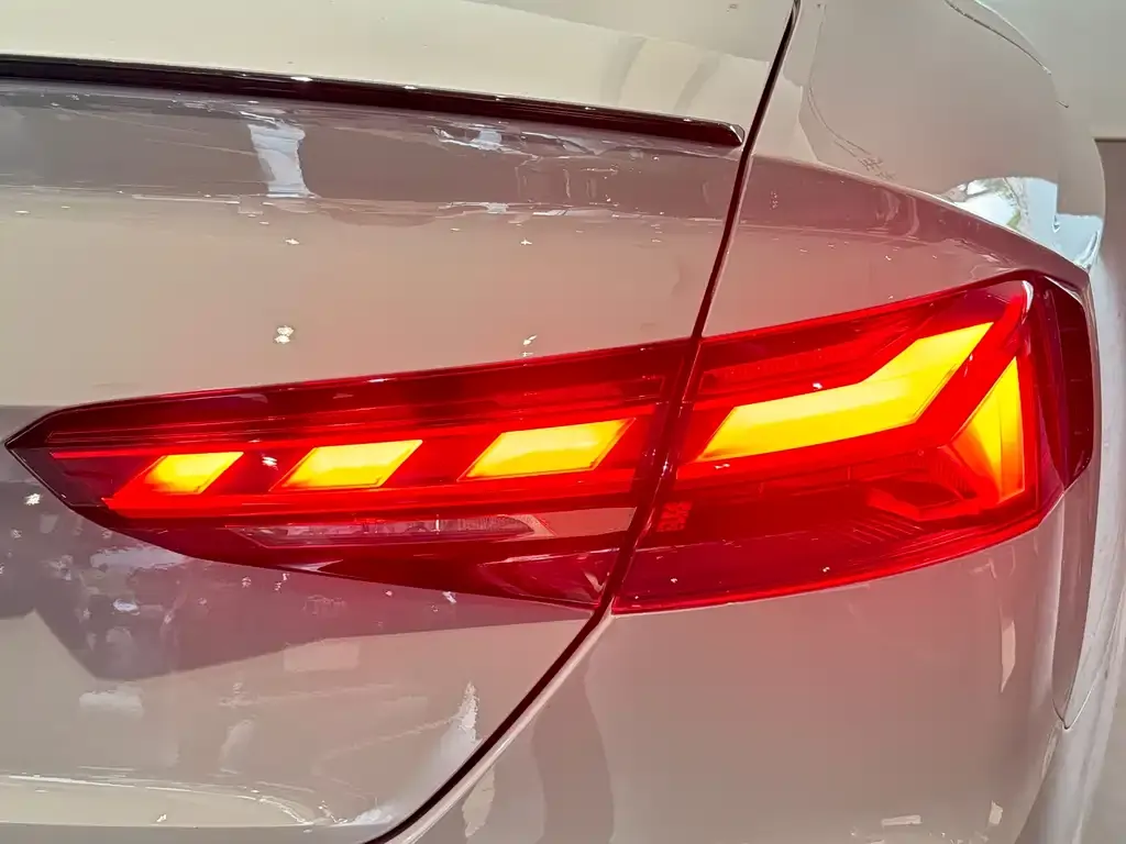 Audi RS 5 2025 из CN, фото 10
