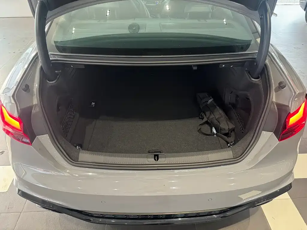 Audi RS 5 2025 из CN, фото 3