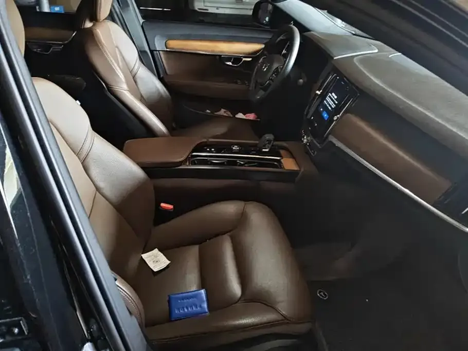Volvo S90 — фото 4