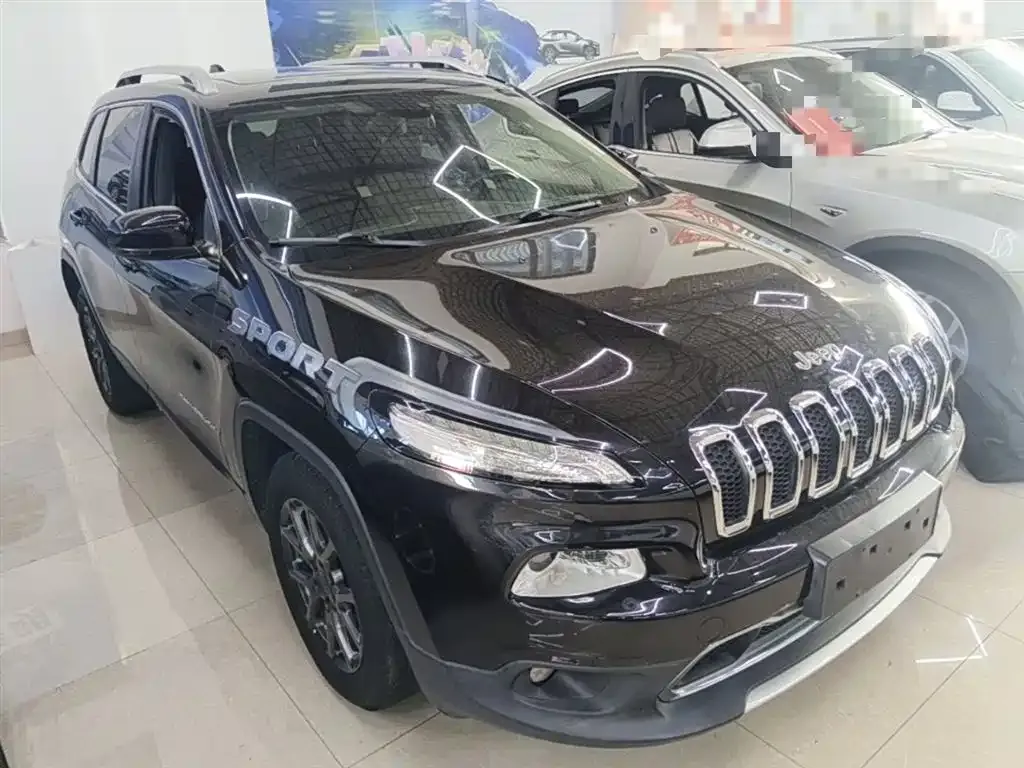 Jeep Cherokee 2021 из CN, фото 7