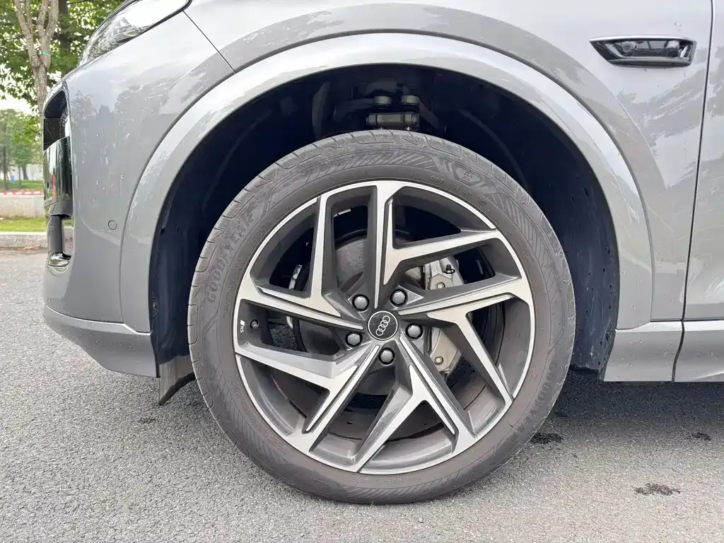 Audi Q6L e-tron 2025 из CN, фото 3