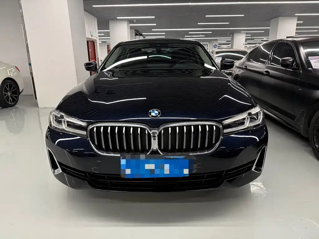 BMW 5 Series — фото 2