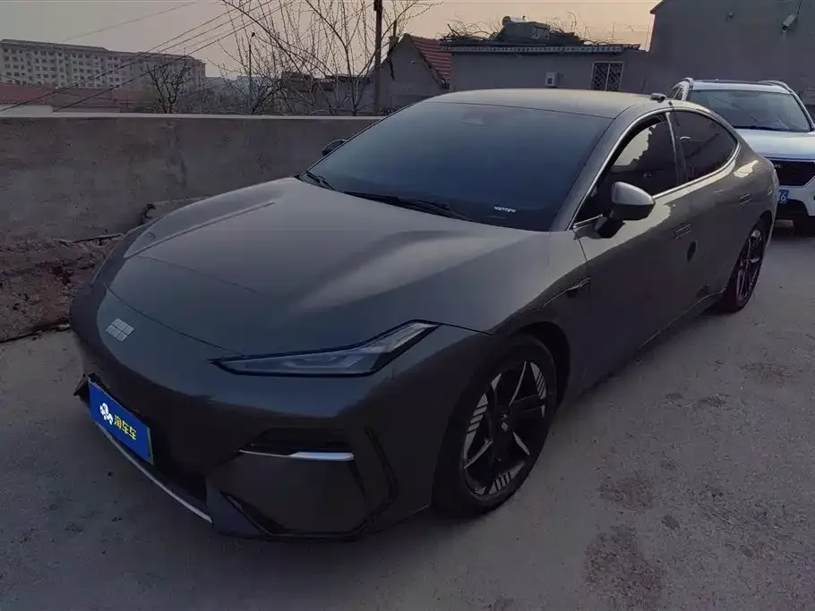 Geely Galaxy E8