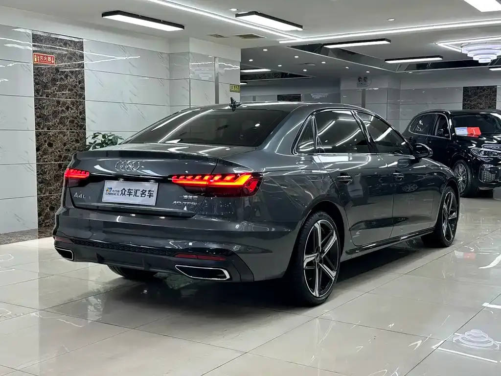 Audi A4L — фото 3