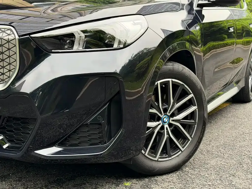 BMW iX1 2025 из CN, фото 9