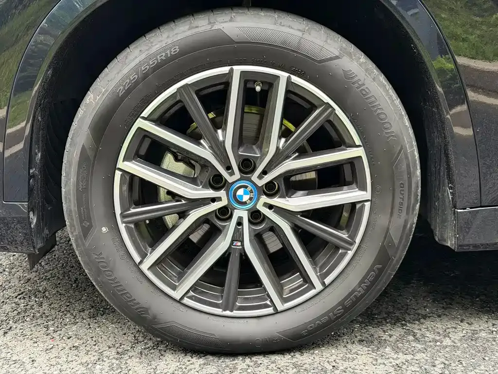 BMW iX1 2025 из CN, фото 3