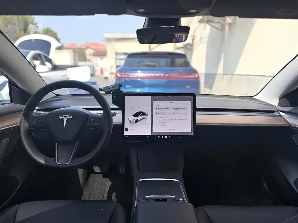 Tesla Model 3 2023 из CN, фото 4