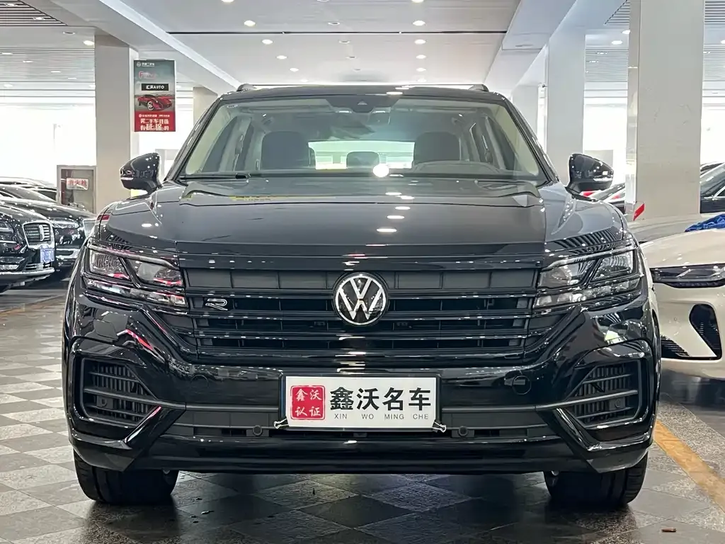 Volkswagen Touareg — фото 4