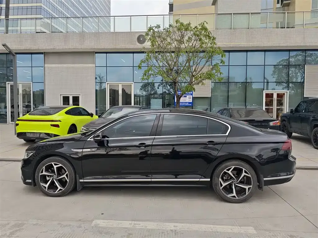 Volkswagen Magotan 2023 из CN, фото 7