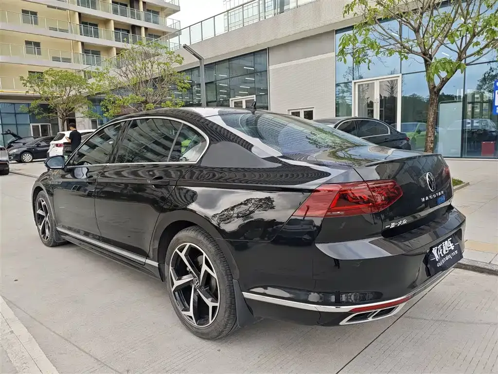 Volkswagen Magotan 2023 из CN, фото 8