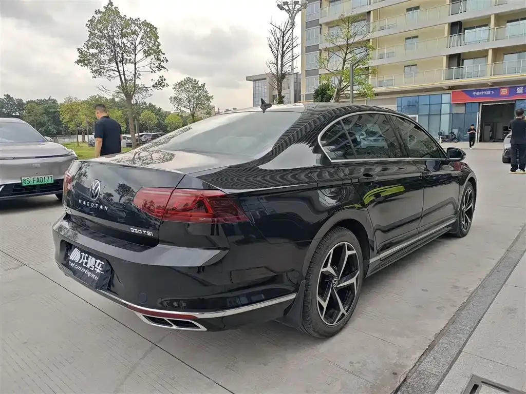 Volkswagen Magotan 2023 из CN, фото 10
