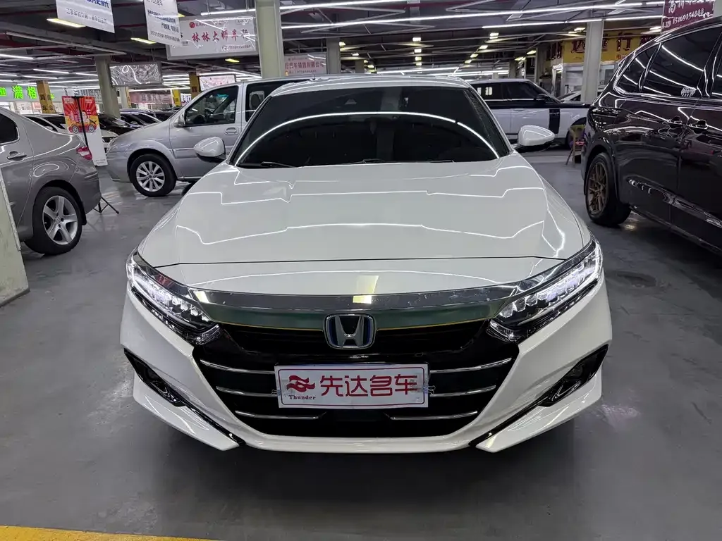 Honda Accord — фото 5