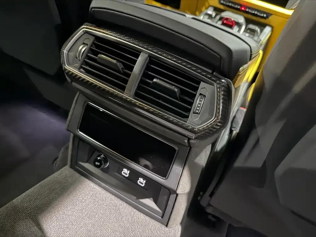 Lamborghini Urus SE 2026 из CN, фото 6