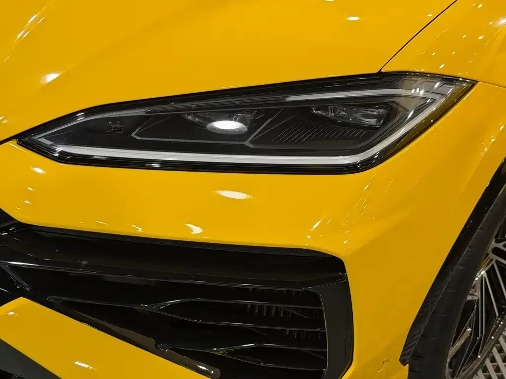 Lamborghini Urus SE 2026 из CN, фото 9