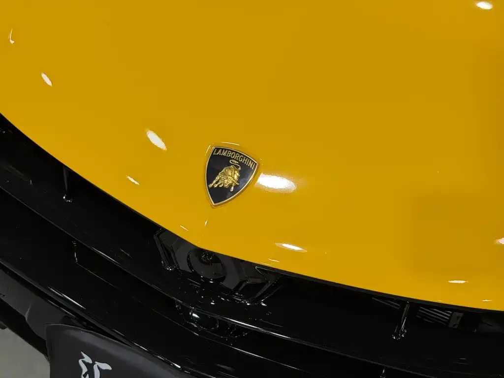 Lamborghini Urus SE 2026 из CN, фото 4