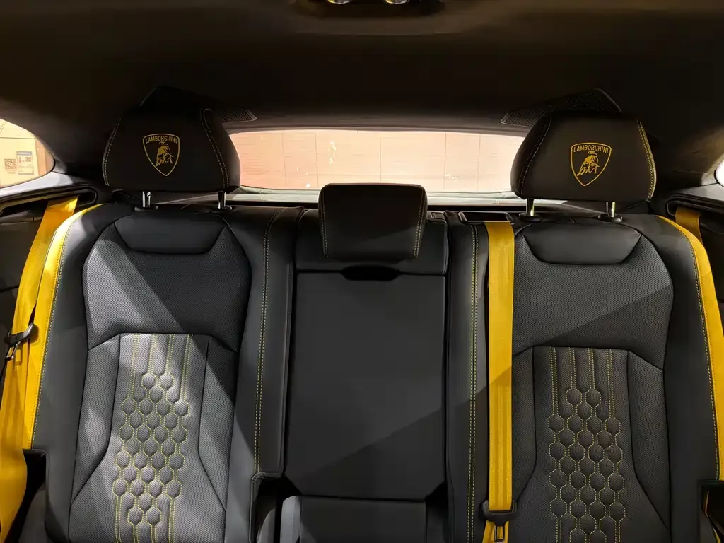Lamborghini Urus SE 2026 из CN, фото 3