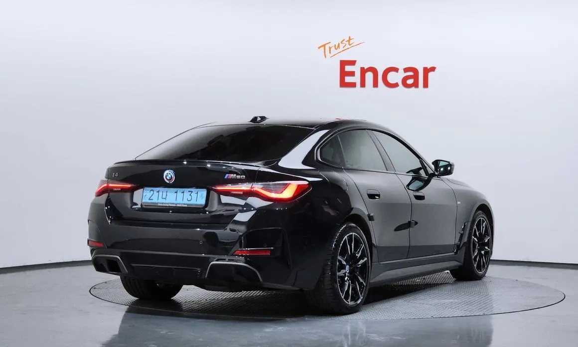 BMW i4 2023 из KR, фото 3