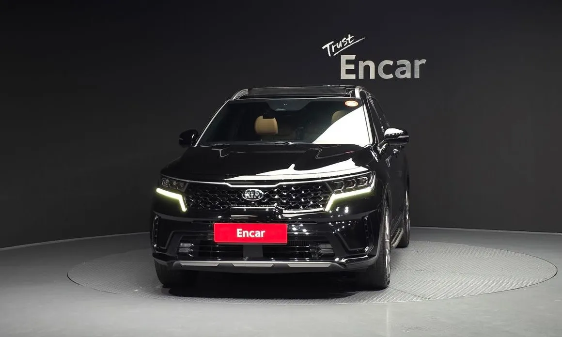 Kia Sorento — фото 9