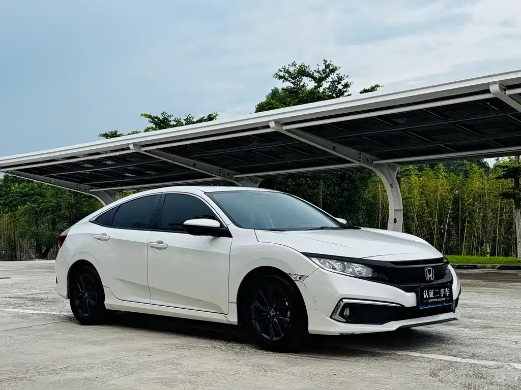 Honda Civic — фото 10