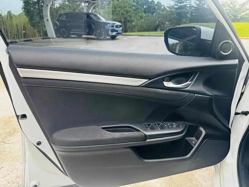 Honda Civic — фото 6