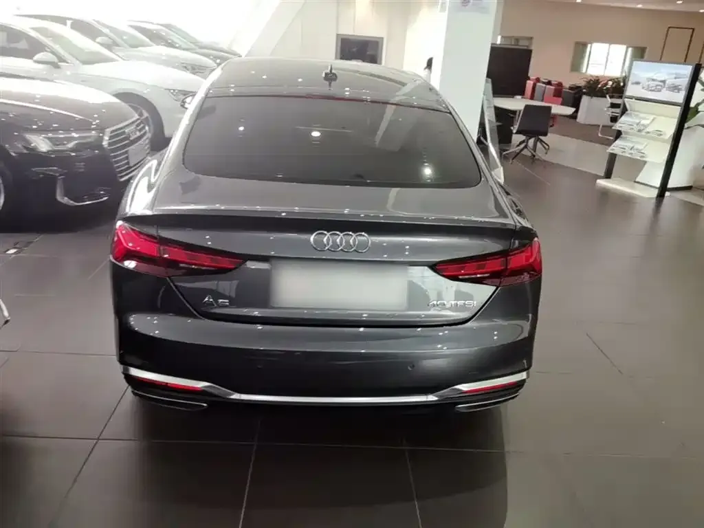 Audi A5 (Import) — фото 3
