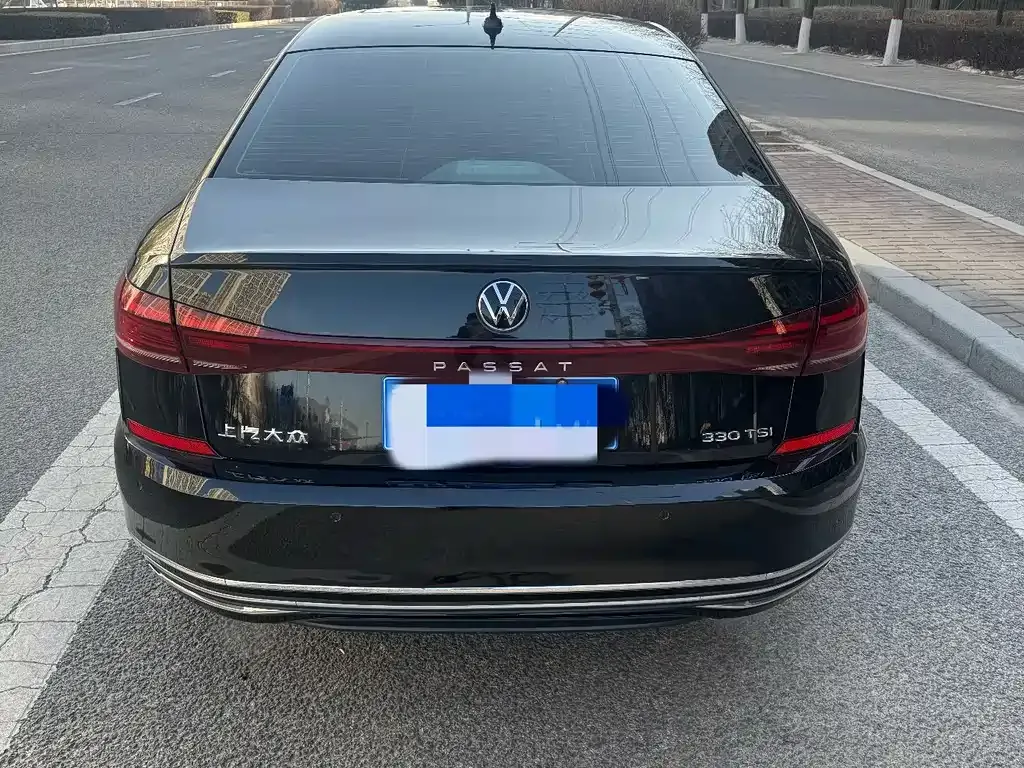 Volkswagen Passat — фото 5
