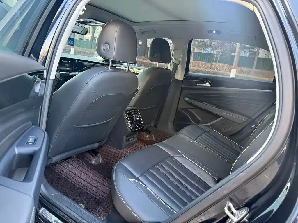 Volkswagen Passat — фото 4