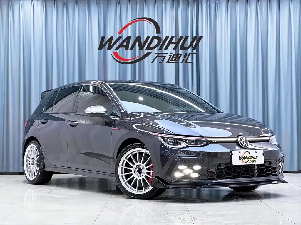 Volkswagen Golf GTI — фото 6