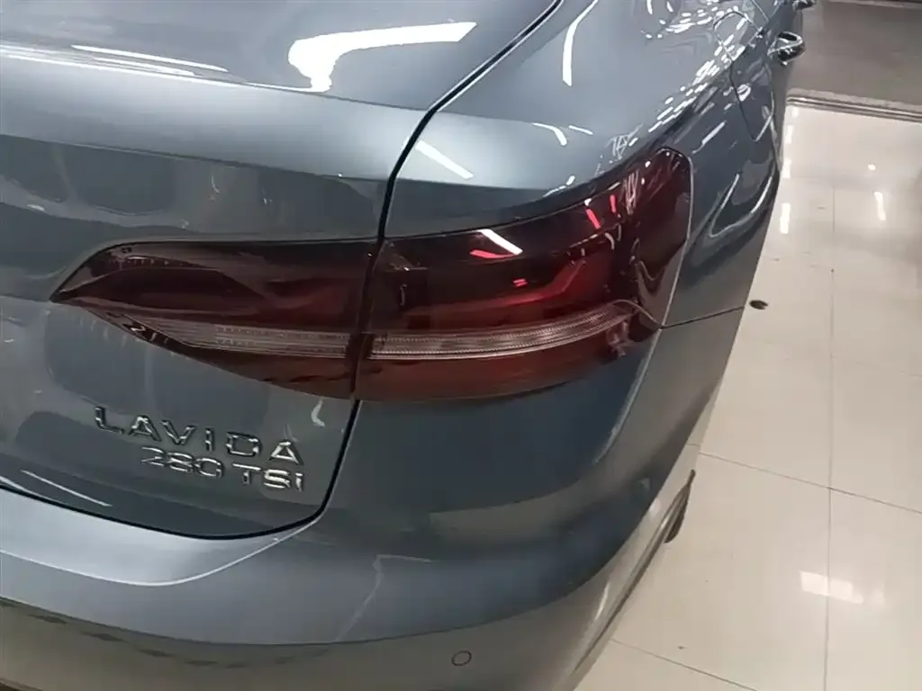Volkswagen Lavida 2022 из CN, фото 2