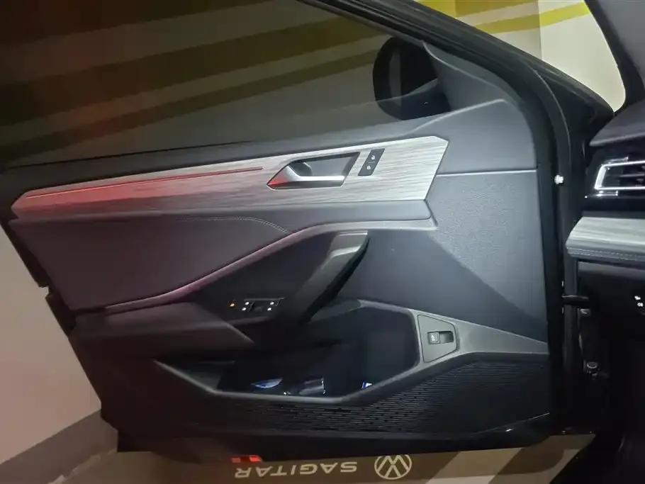 Volkswagen Sagitar 2023 из CN, фото 10