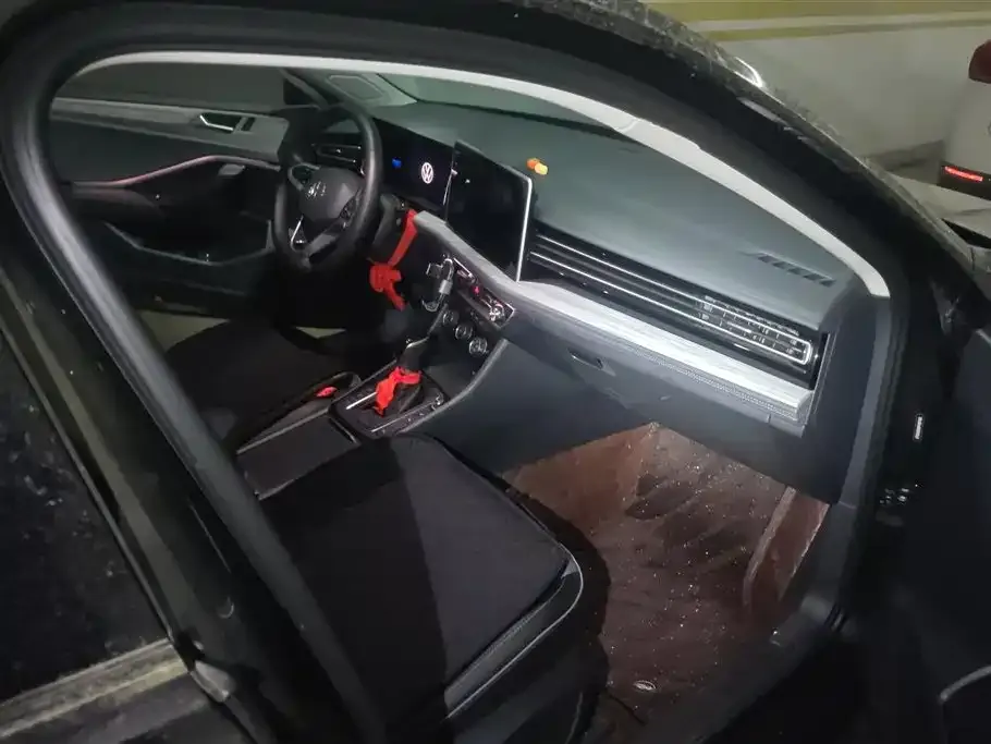 Volkswagen Sagitar 2023 из CN, фото 3