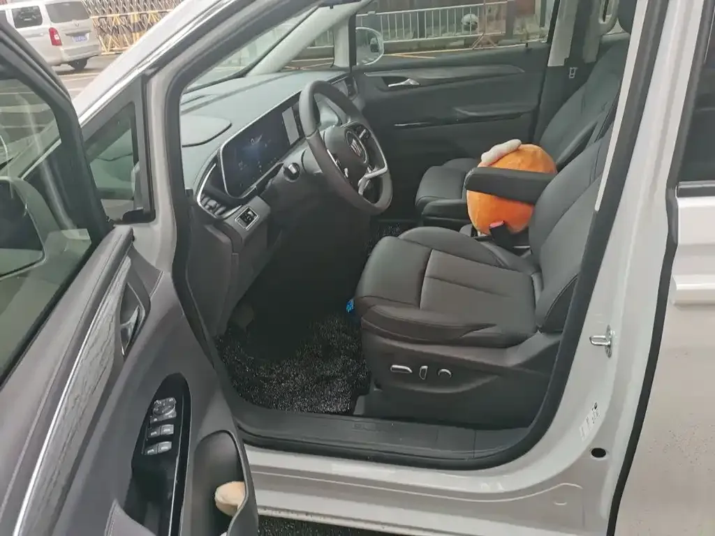 Buick GL8 Hybrid 2025 из CN, фото 5