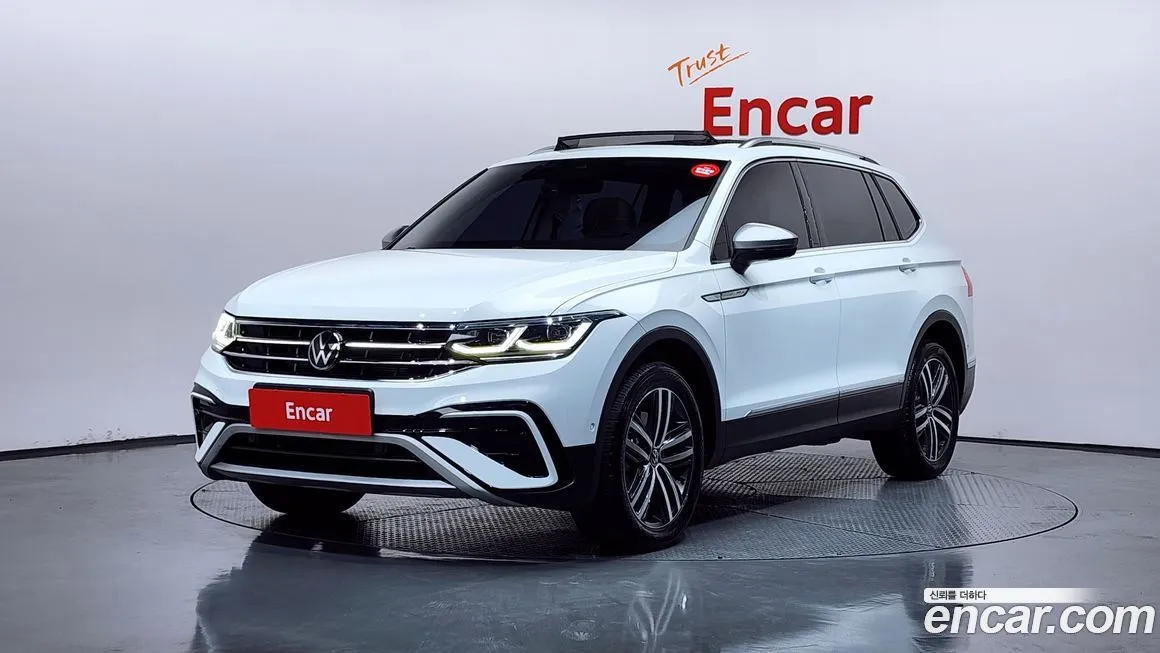 Volkswagen Tiguan — фото 1