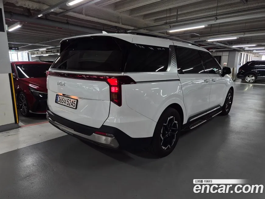 Kia Carnival — фото 10