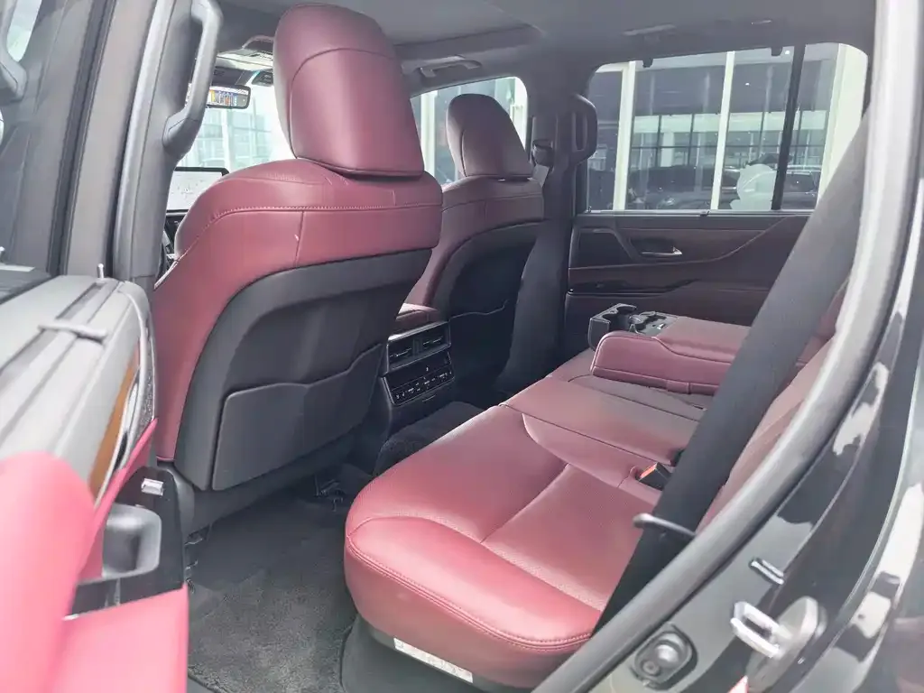 Lexus LX 2026 из CN, фото 2