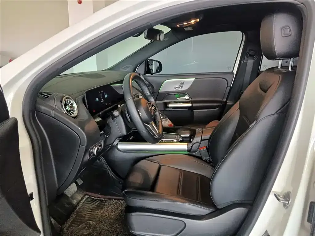 Mercedes-Benz GLA — фото 7