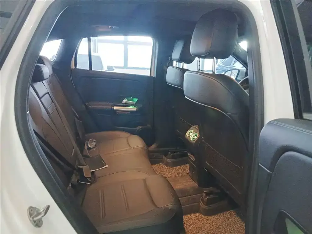 Mercedes-Benz GLA — фото 10