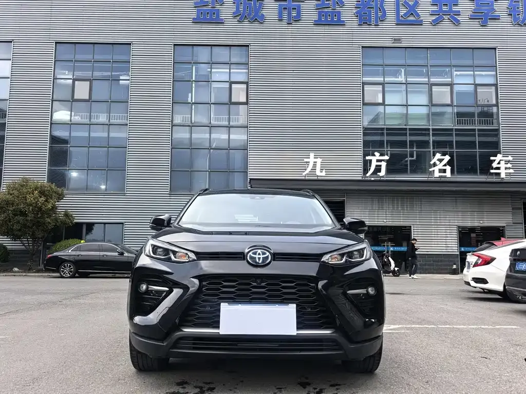 Toyota Wildlander — фото 2