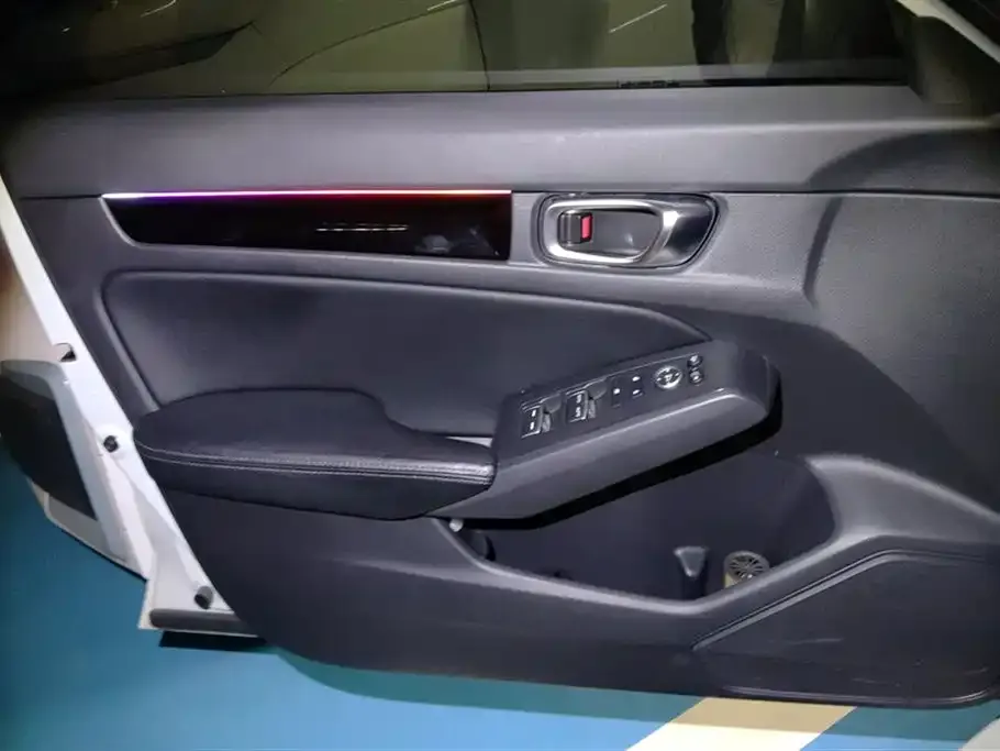 Honda Civic — фото 8
