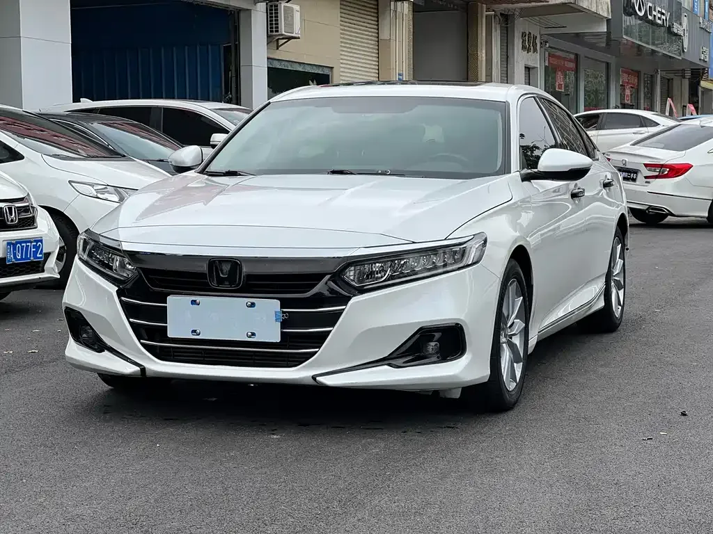 Honda Accord — фото 6