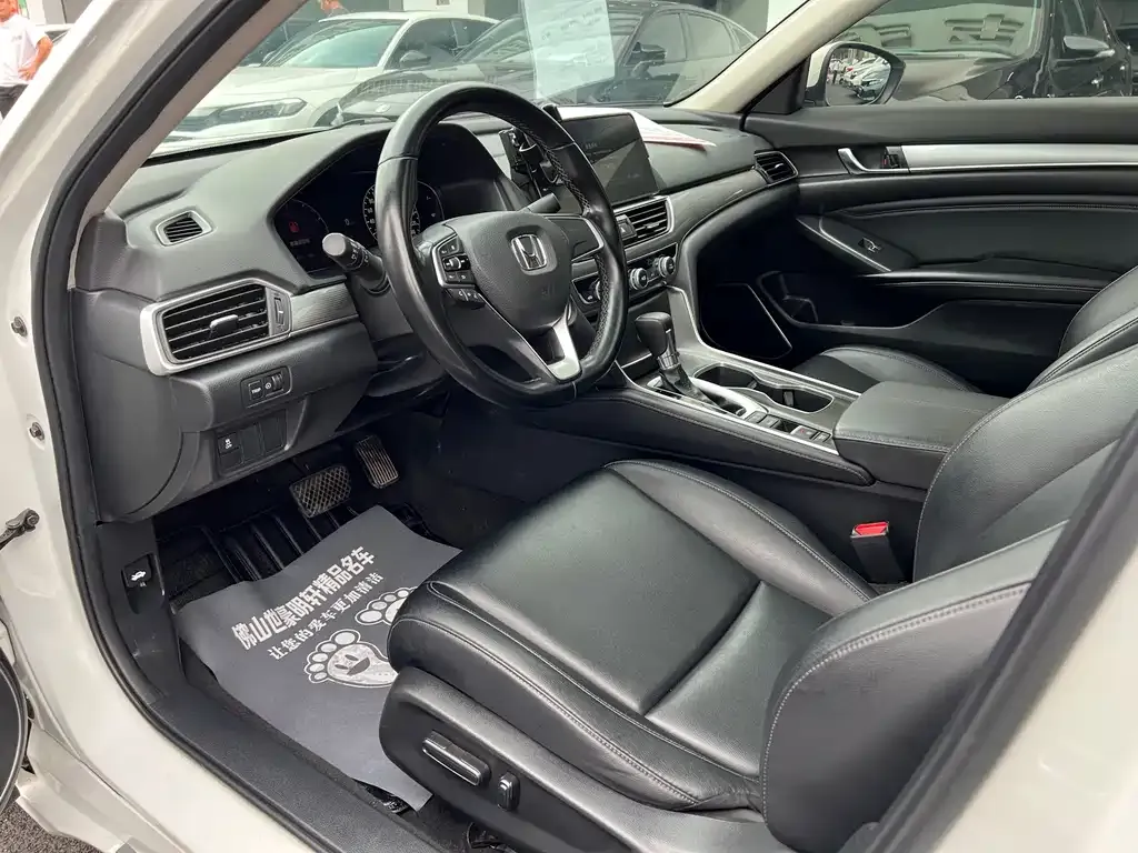 Honda Accord — фото 2